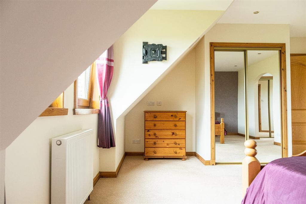 Principal bedroom