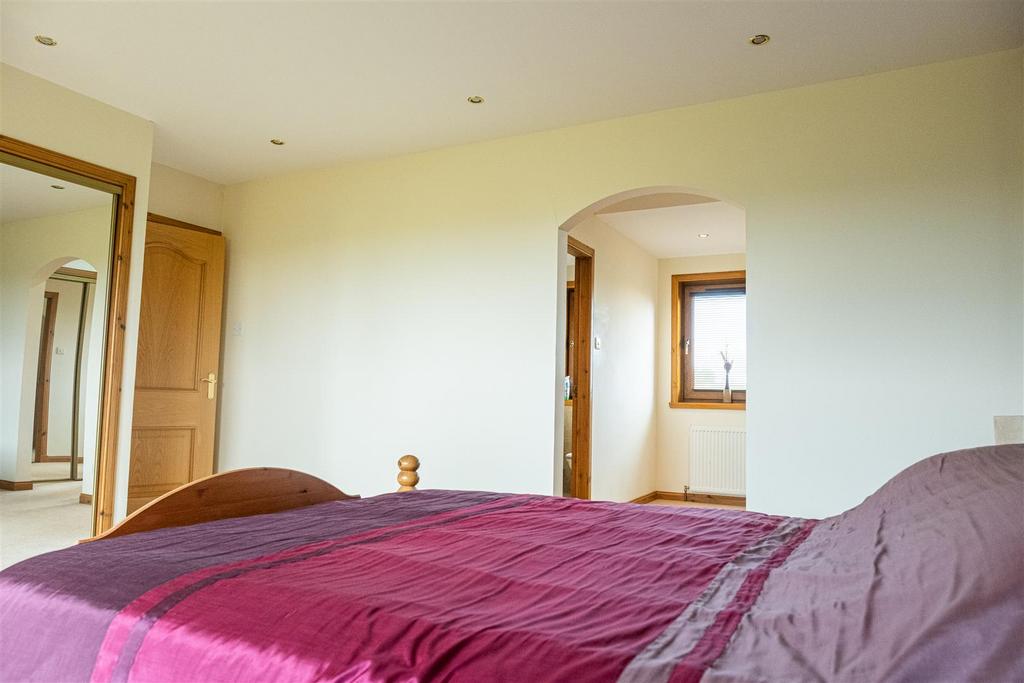 Principal bedroom