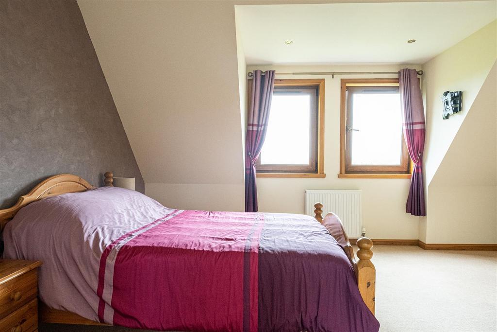 Principal bedroom