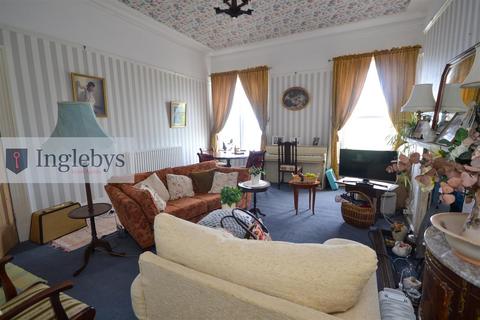 2 bedroom apartment for sale, Marine Parade, Saltburn-By-The-Sea