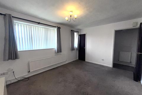 1 bedroom maisonette to rent, Fieldfare Way, Ashton-Under-Lyne OL7