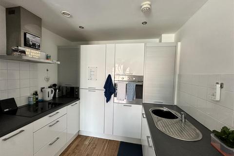 2 bedroom apartment to rent, The Gallery, Plaza Boulevard, Liverpool