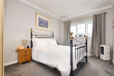 3 bedroom apartment for sale, Castle Lodge Square, Rothwell, Leeds, West Yorkshire