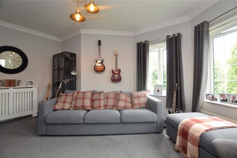 30 Castle Lodge Square, Rothwell, Leeds, LS26 0ZG