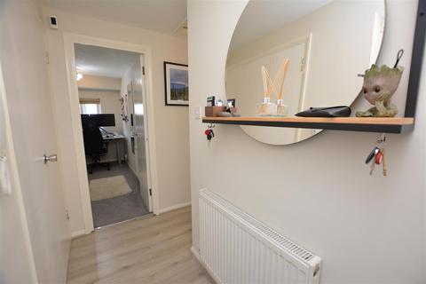 2 bedroom flat for sale, Lewis Road, Mitcham CR4