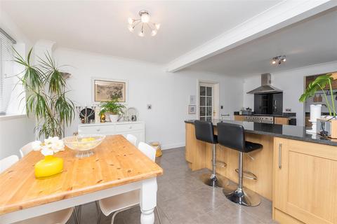 47 Applin Green, Emersons Green, Bristol, BS16 7ES
