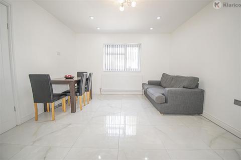 87 Cateswell Road, Hall Green, Birmingham, B28 8ND