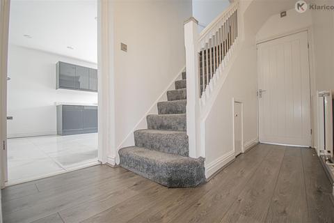 87 Cateswell Road, Hall Green, Birmingham, B28 8ND