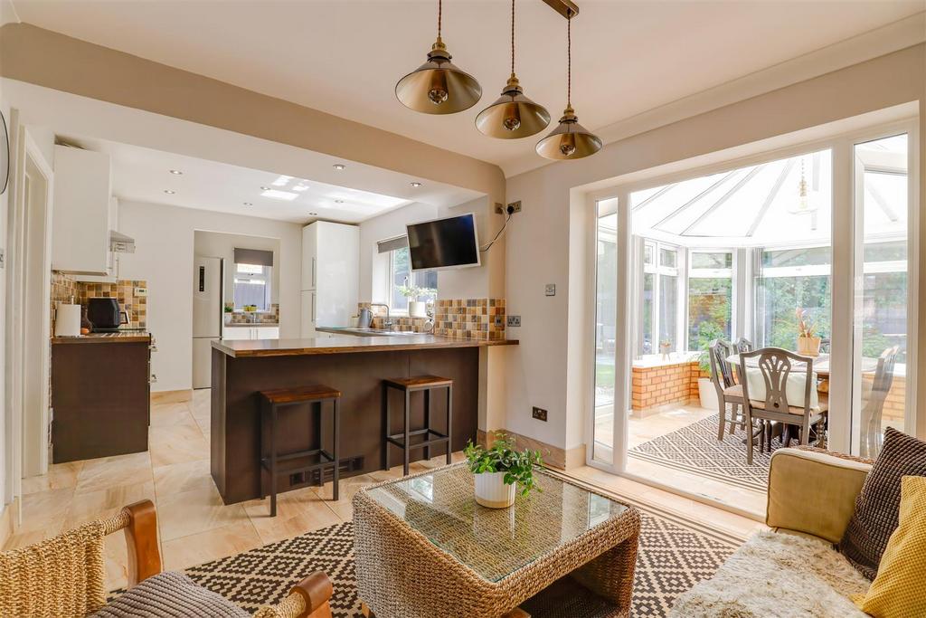 Open Plan Kitchen / Dining Room