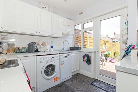 3 bedroom house for sale, Chancton Close, Worthing