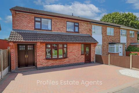 3 bedroom semi-detached house for sale, Bearsden Crescent, Hinckley