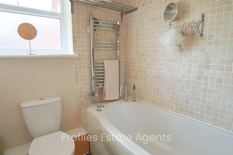 4 bedroom detached house for sale, Arnold Road, Stoke Golding