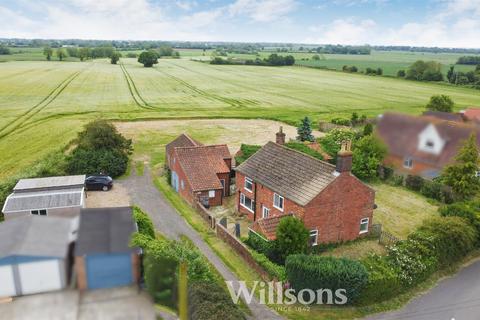 3 bedroom detached house for sale, 53 Station Road, Halton Holegate, Spilsby