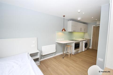 1 bedroom property to rent, Apartment 7, Lower Bristol Road