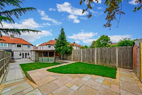 3 bedroom semi-detached house for sale, Maida Way, London E4