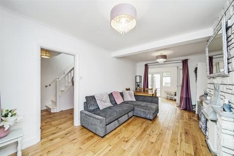 3 bedroom semi-detached house for sale, Maida Way, London E4