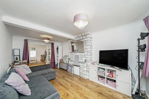19 Maida Way, London, E4 7JL