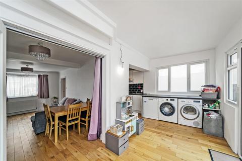 19 Maida Way, London, E4 7JL