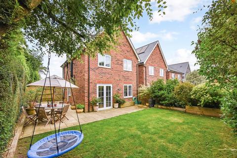 3 bedroom detached house for sale, Clanfield, Hampshire