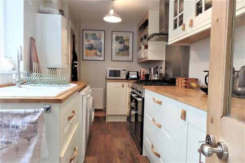 2 bedroom house to rent, Camelford Street, Brighton