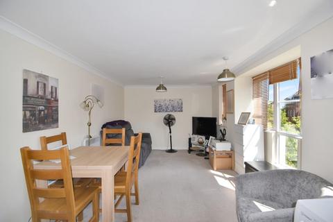 2 bedroom flat for sale, Kings Prospect, Ashford