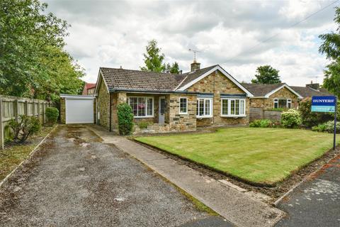 3 bedroom detached bungalow for sale, Orchard Way, Strensall, York