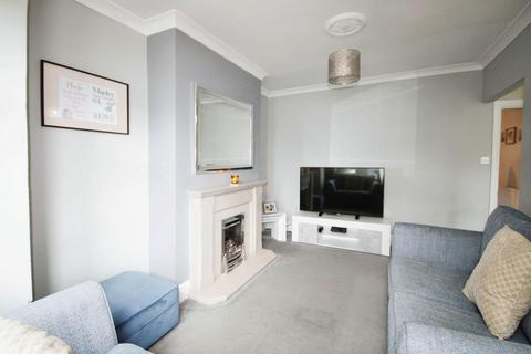 3 bedroom end of terrace house for sale, King Edwards Drive, Harrogate HG1 4HW