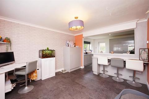 4 bedroom semi-detached house for sale, Whitebeam Gardens, Barrow-In-Furness