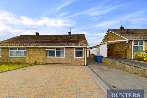 2 bedroom semi-detached bungalow for sale, Harewood Avenue, Bridlington