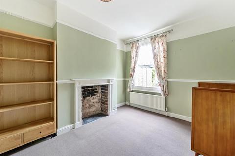 4 bedroom terraced house to rent, Kenmont Gardens, London, NW10