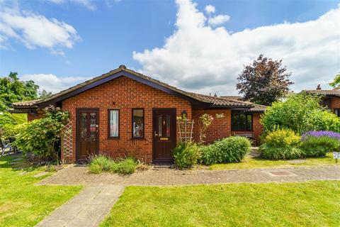 undefined, Oakmead Green, Epsom