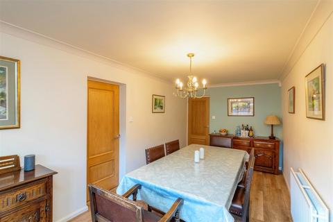 39 Hillcote Close, Fulwood, Sheffield, S10 3PT