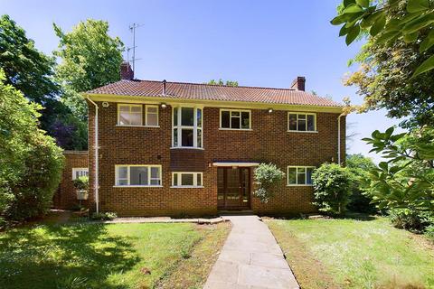 4 bedroom house to rent, Mount Park Road, Harrow on the Hill