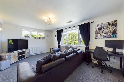 2 bedroom apartment for sale, Crimicar Lane, Fulwood, Sheffield