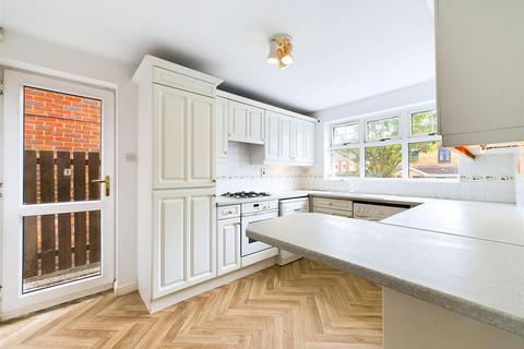 25 Ryan Drive, Sheffield, S13 9UZ