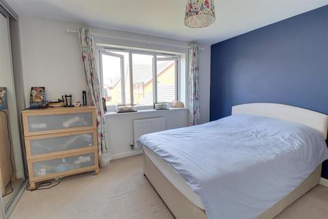 21 Arlington Road, Brockworth, Gloucester, GL3 4GB