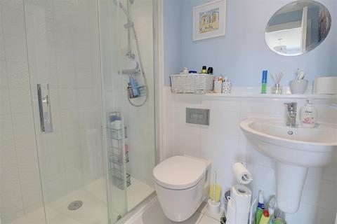 21 Arlington Road, Brockworth, Gloucester, GL3 4GB