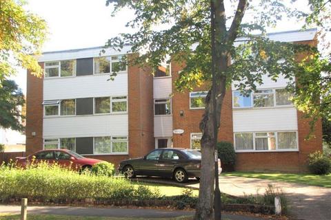 2 bedroom flat to rent, Chestnut Court, Roxborough Avenue, Harrow on the Hill