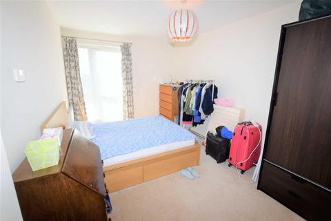 1 bedroom flat to rent, Observer Close, Colindale