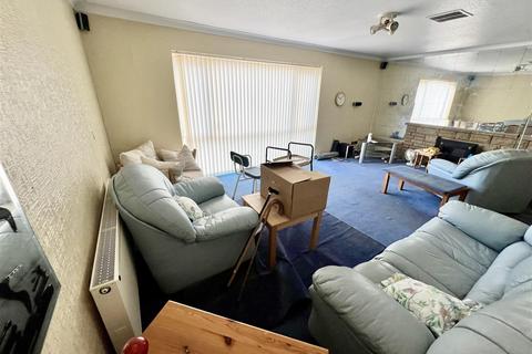 5 Bishopton Close, Shirley, Solihull, B90 4AH