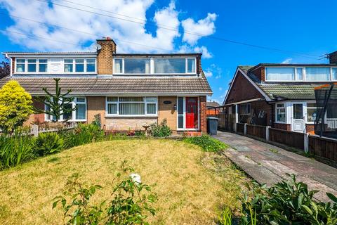 3 bedroom semi-detached house for sale, Sandgate Close, Leigh