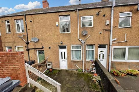 2 bedroom terraced house to rent, River View, Prudhoe