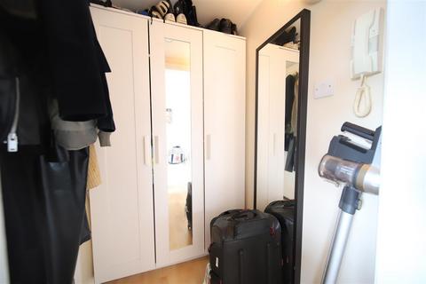 Studio for sale, Pemberton Road, Haringey