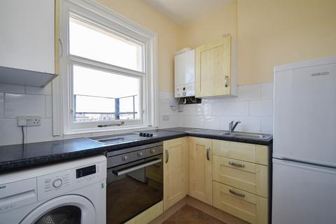 2 bedroom flat for sale, Cornwallis Gardens, Hastings