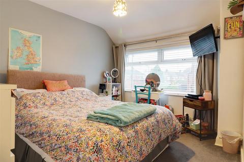 2 bedroom terraced house for sale, Welwyn Park Avenue, Hull