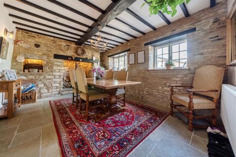 5 bedroom detached house for sale, Burford Road, Black Bourton, Bampton