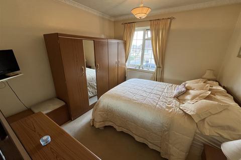 4 bedroom detached house for sale, St. Margarets Gardens, Chippenham SN15