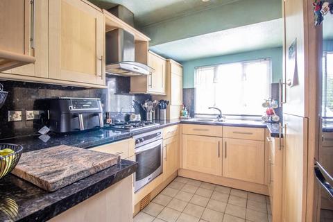 6 Watkins Way, Shoeburyness, Southend-on-sea, SS3 9NX