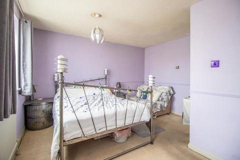 6 Watkins Way, Shoeburyness, Southend-on-sea, SS3 9NX