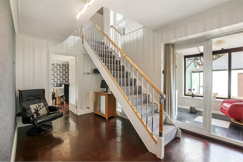 Entrance Hallway (House)